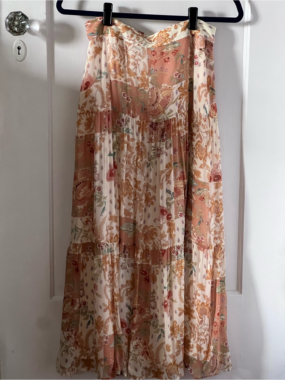 NWT Sezane Tammie Floral Tiered A-Line Midi Skirt in Peach and Cream - Picture 4 of 7